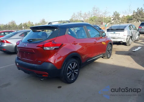 2018 Nissan Kicks Sr z USA, uszkodzony, nr VIN 3N1CP5CU4JL518981